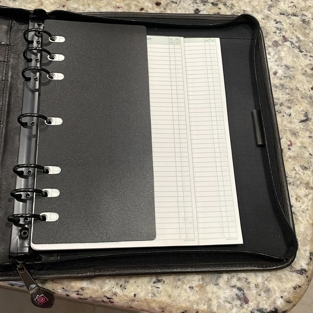 Day-Timer Brownish Leather Organizer Planner Zip Around 8 3/4